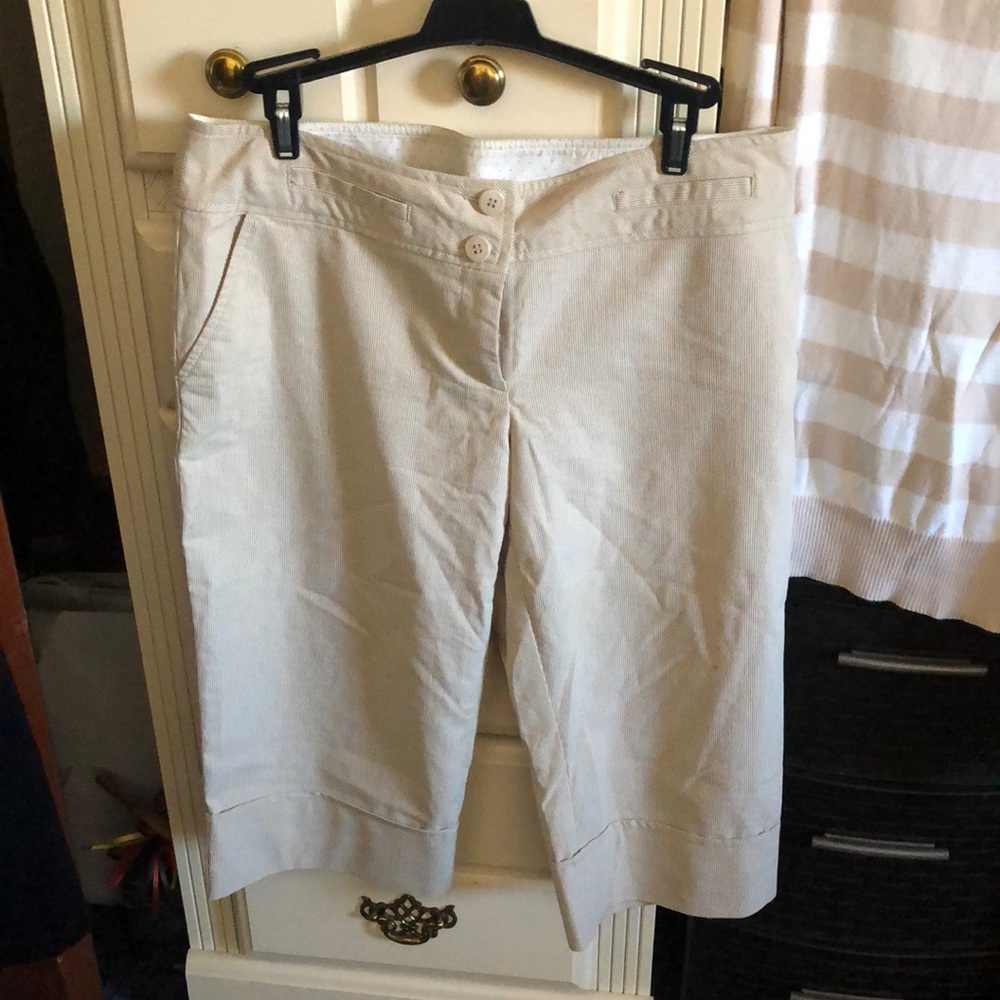 Front zip/ button Capris